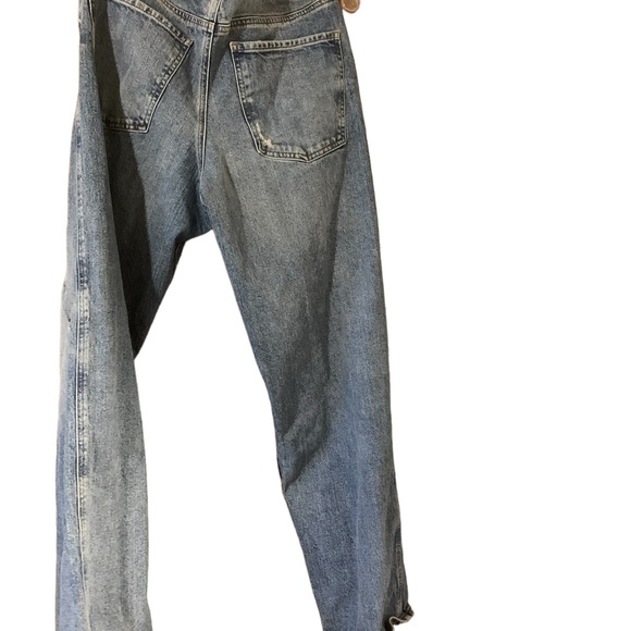 Express Jeans Relaxed straight. Size 10R - Picture 3 of 6